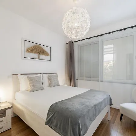Amparo Delight By Madeira Sun Travel
