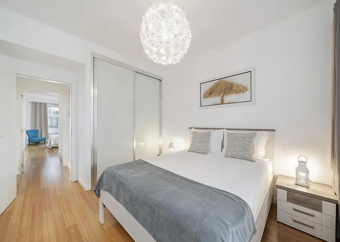 Amparo Delight By Homie Funchal (Madeira)