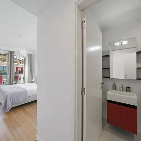 Amparo Delight By Homie * פונשל